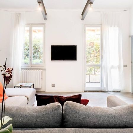 Апартаменты Design Loft Bocconi Милан Экстерьер фото
